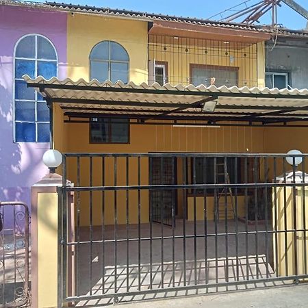 Zars Villa, Лонавала Екстериор снимка
